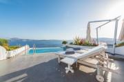 Grand Suite with Private heated pool & Caldera View